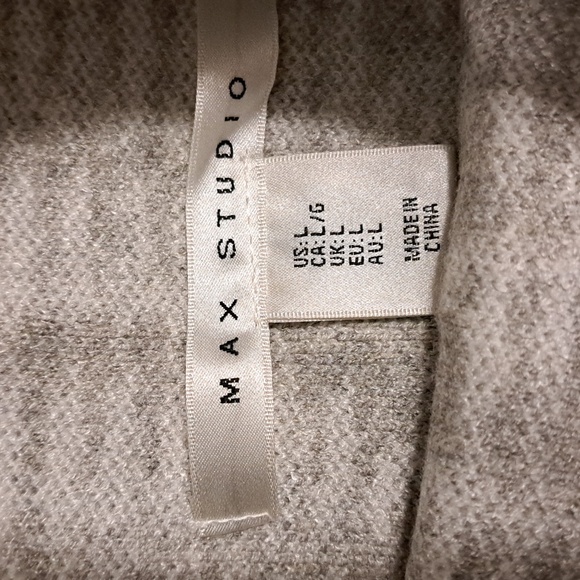 Max Studio sweater - Picture 3 of 7